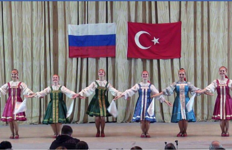 3 марта ансамбль танца «Ровесник» выступил на концерте, посвящённом Российско-Турецкой дружбе