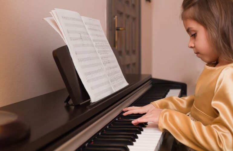 Как музыка влияет на развитие ребёнка?